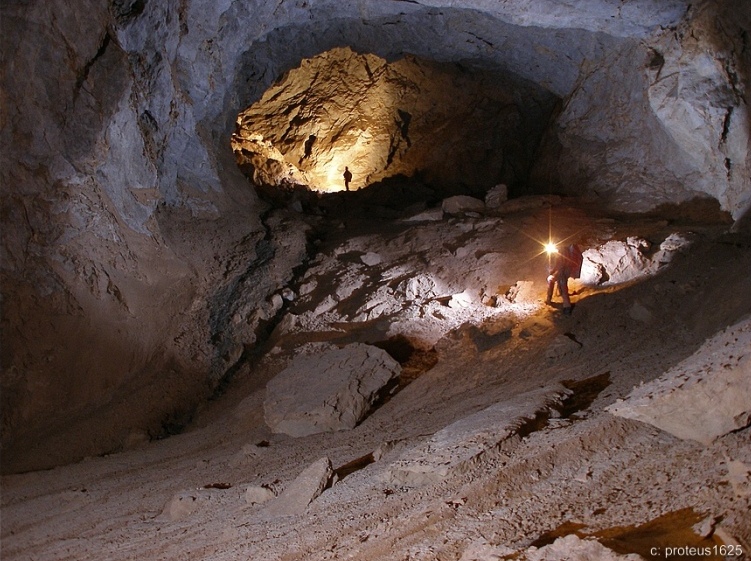 Abschlundgang in der Südwandhöhle